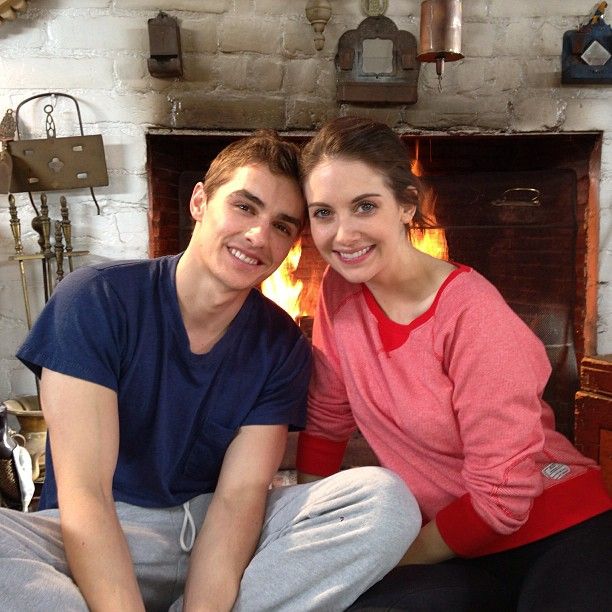 Dave Franco Is Now Engaged To Alison Brie! – Celebrific